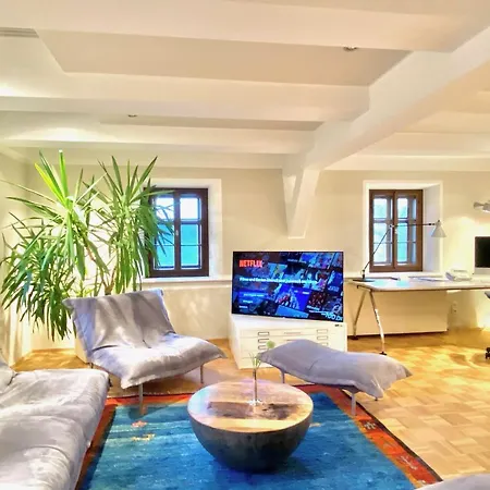 Denkmalschmiede Hoefgen 호텔