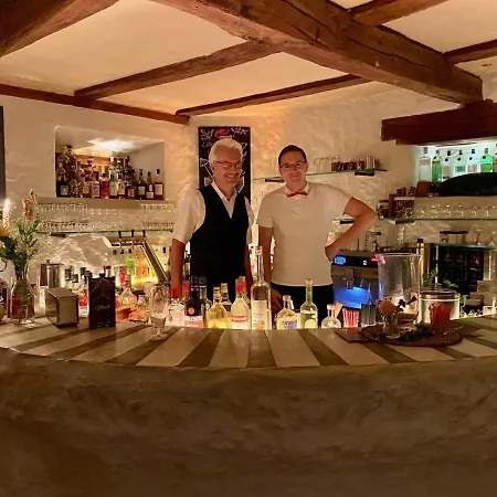 Denkmalschmiede Hoefgen 3* Гримма