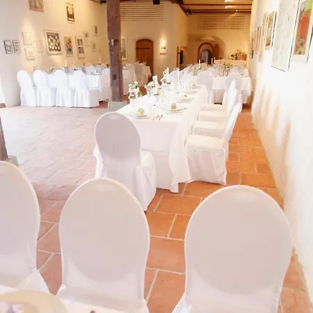 Denkmalschmiede Hoefgen 3* Grimma