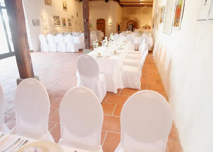 Denkmalschmiede Hoefgen 3* グリンマ